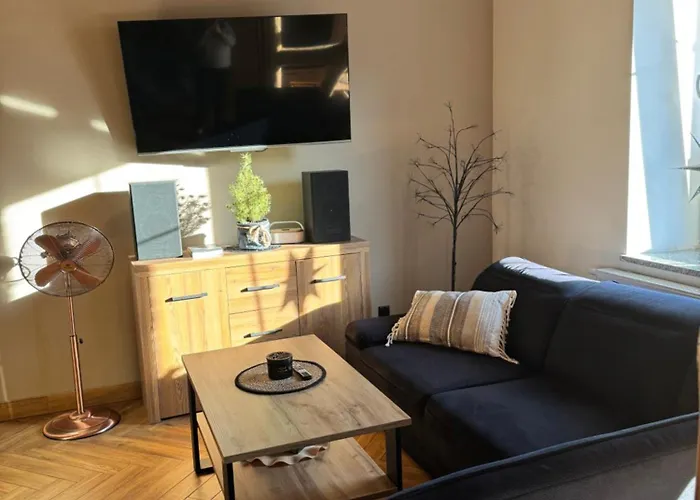 Dawna Mleczarnia Loft Apartmán *